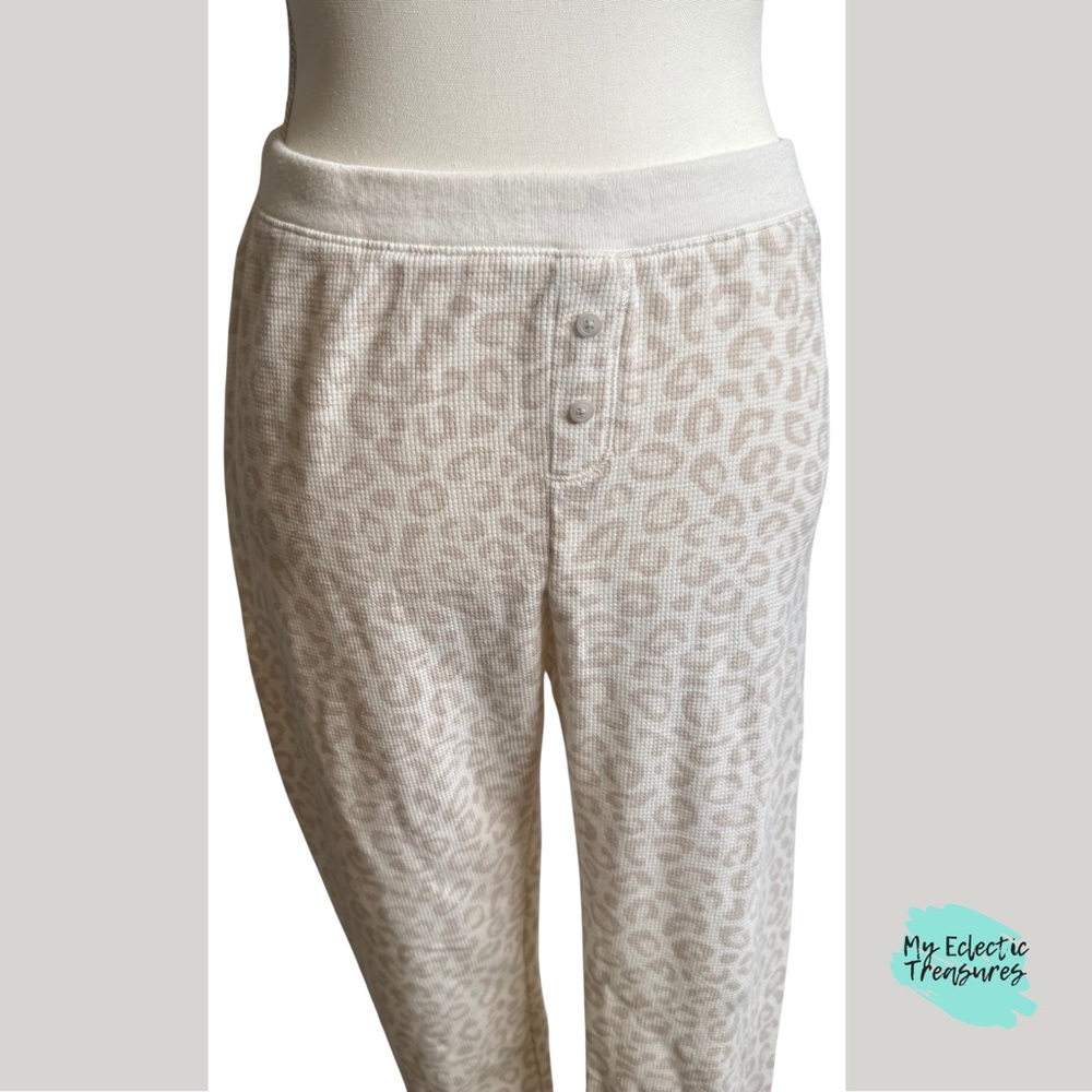 Old Navy Thermal Leggings Snow Leopard Animal Print Pajama Pants L
